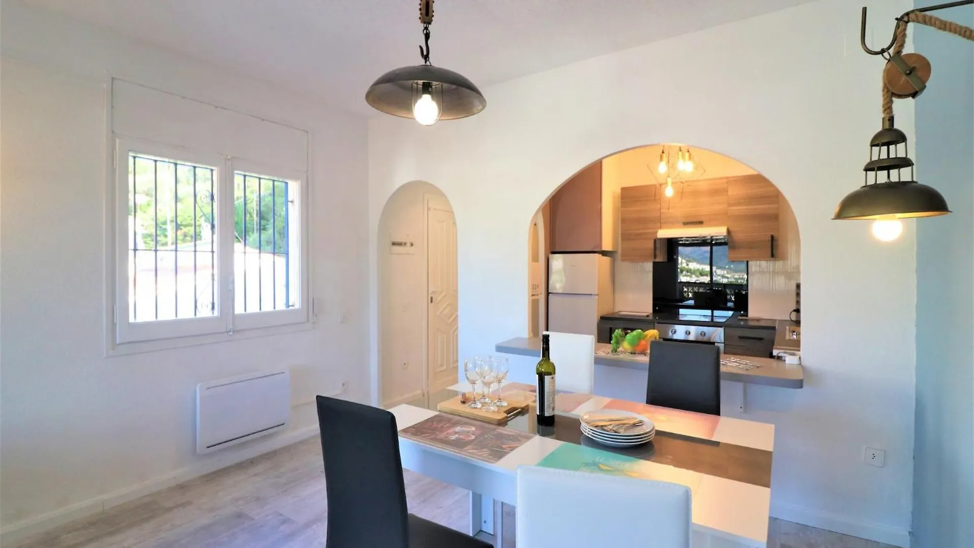 Apartment With Scenic View روساس