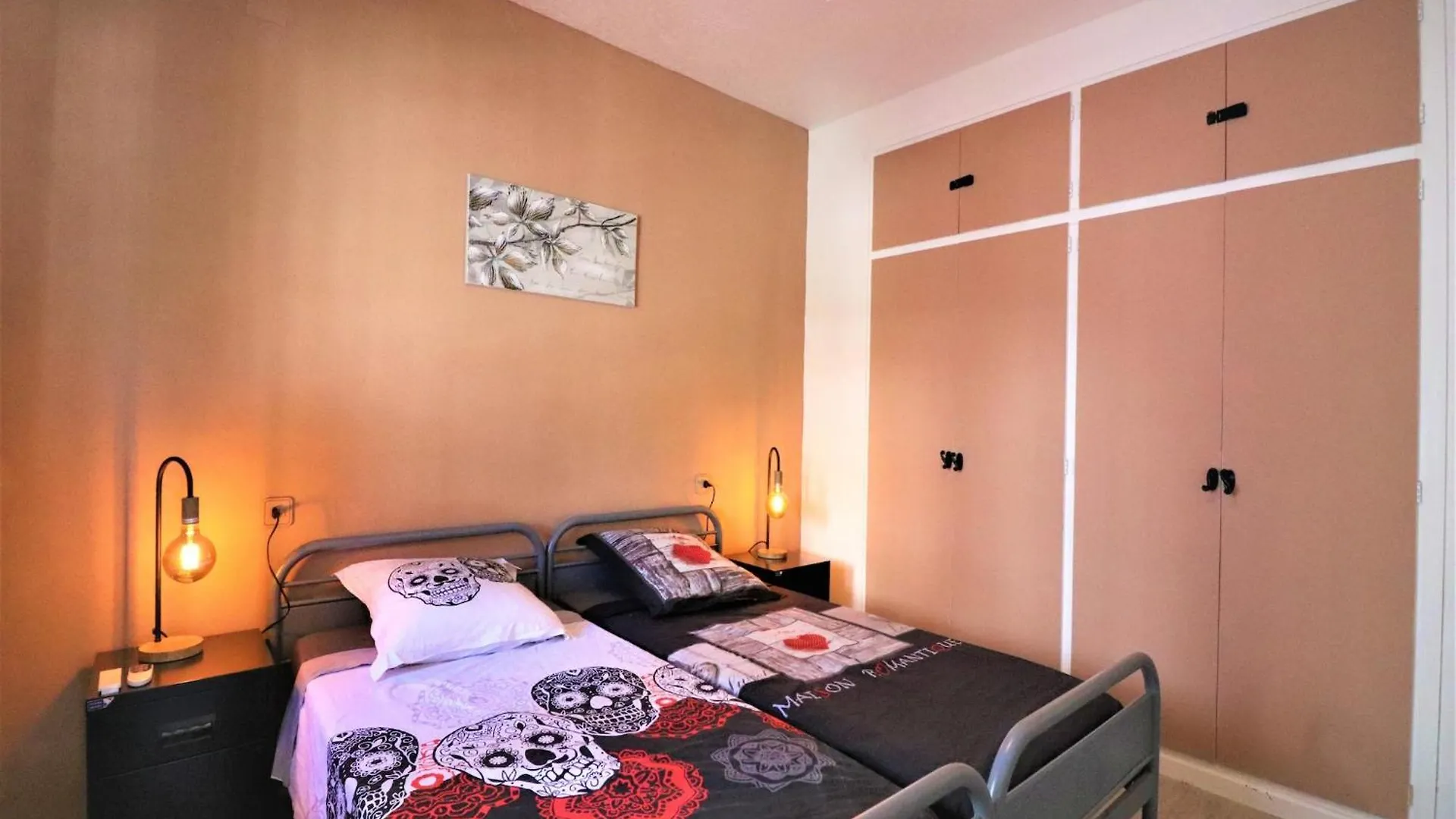Apartment With Scenic View روساس